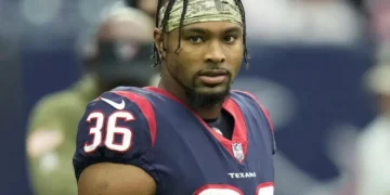 La fortune nette de Jonathan Owens